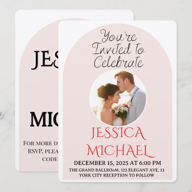 Convites Modern Pink Arch Wedding Photo Invite with QR Code (Frente/Verso)