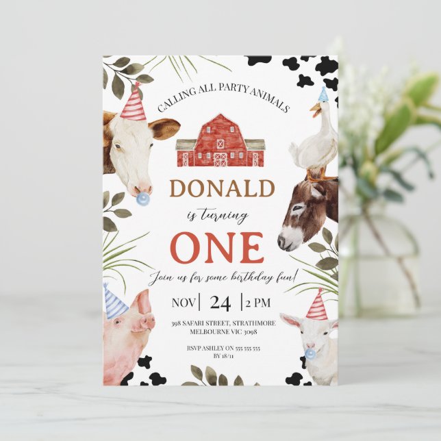 Convites Modern Red Calling All Party Animals Farm Birthday (Em pé/Frente)