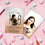 Convites Mole Leve Dourada de Prata Halo Foto Sweet 16<br><div class="desc">Este bonito e giro convite de aniversário 16 é perfeito para o dia especial da sua filha. Ele apresenta falso prata cintilante impresso e halo fotográfico ombre brilhante brilhante dourado. Inclui duas fotos para personalizar com suas próprias fotos da sua doce filha. A fonte é um moderno e delicado roteiro...</div>