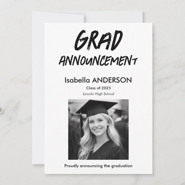 Convites MondernBlack and White Graduation Announcement (Frente)