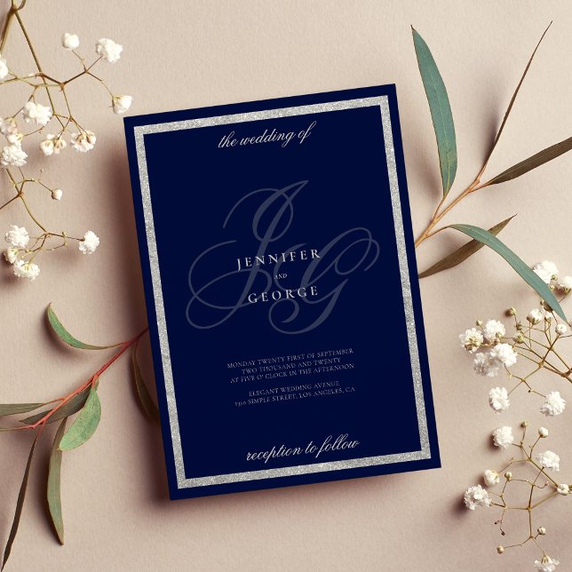 Convites Monograma azul marinho prateado elegante em casame (Elegant silver navy blue monogram initals wedding invitation)