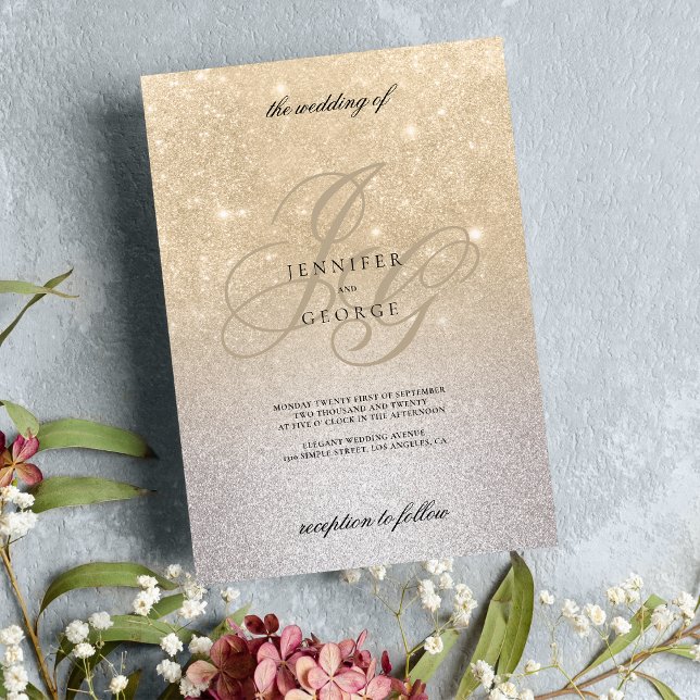 Convites Monograma de ouro prateado em pratos de casamento  (Silver gold monogram initals ombre glitter wedding invitation)