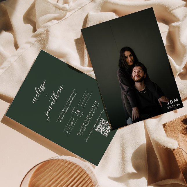 Convites Monograma Verde Escuro Moderno Casamento QR (Criador carregado)