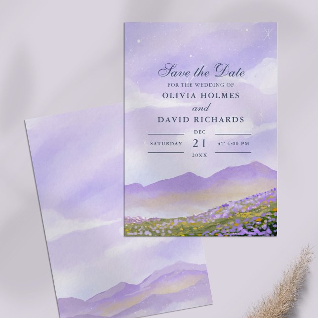 Convites Montanhas Campos Céu Noturno Lilás Salve a Data (Lilac Night Sky Mountains Fields Save the Date Invitation on a lilac table.)
