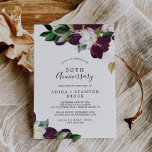 Convites Moody Purple Blooms 50º Aniversário de Casamento<br><div class="desc">Este convite de 50 anos de casamento,  sangrento e roxo,  é perfeito para uma festa de aniversário moderno. O elegante design floral apresenta flores púrpura de ameixa escura e tulipas brancas com folhas verdes esmeraldas e sotaques dourados.</div>