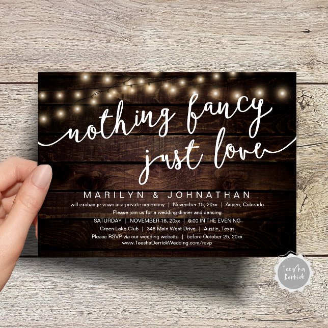 Convites Nada de Rico, apenas amor, Janto de casamento russ (Nothing Fancy, Just Love, Rustic Cottage String Lights, Wedding Dinner Invites Card, PDF, Brown Wood)