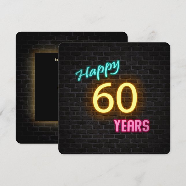 Convites Neon 60th Birthday Sinal brilhando no tijolo (Frente/Verso)