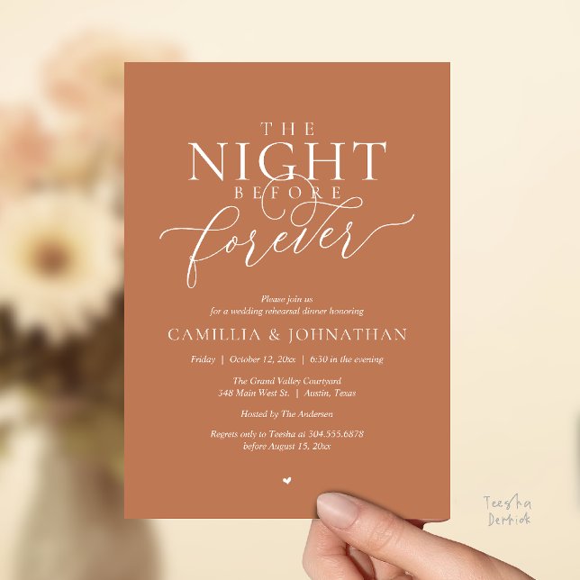 Convites “Noite Antes de Sempre” Jantar Romântico de Ensaio (“Night Before Forever” Modern Romantic Rehearsal Dinner Invitation Card in brown terracotta copper)