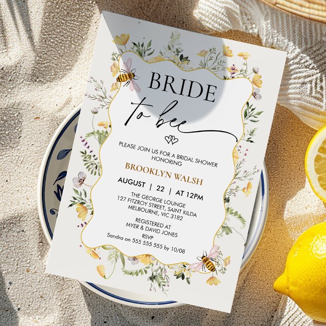 Convites Noiva Floral Amarela Moderna para Chá de panela de (Bride To Bee Bridal Shower Invitation Template, Floral Bee Bridal Shower Invitation, Yellow Beige)