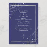 Convites Noivado Marinho dos cantos do Silver Glitter Confe<br><div class="desc">Este convite elegante e moderno para noivados de casamento é ideal para um evento clássico e formal. Ele apresenta um confete cinza prateado cintilante impresso falso esparramado nos cantos sobre uma borda fina de retângulo prateado com um fundo azul marinho. É chico, luxuoso, bonito, simples e de moda. o design...</div>