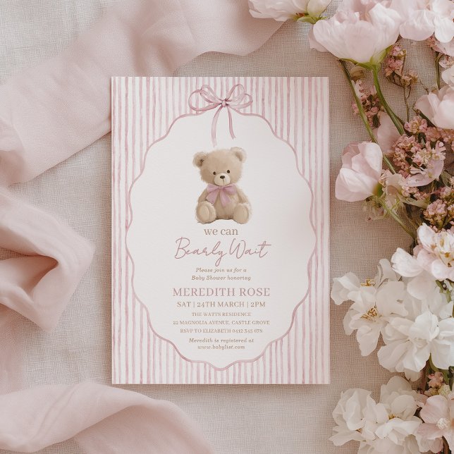 Convites Nós Mal Podemos Esperar Chuvinha de Bebê Menina Li (We can bearly wait! Pink Baby Shower invitation with cute teddy bear)