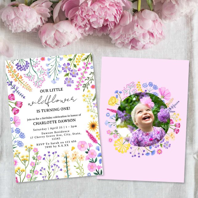Convites Nossa Pequena Garota Selvagem Foto do Primeiro Ani (Our Little Wildflower Girl First Birthday Photo Invitation)