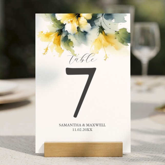 Convites Número da Mesa Imprimível Hibisco Aquarela (Wedding table numbers feature watercolor yellow hibiscus flowers personalized Do Tell A Belle)
