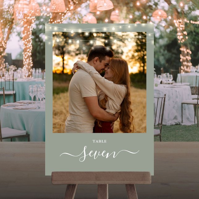 Convites Número da Tabela de Fotografias das Luzes Verdes d (Sage Green String Lights Photo Table Number)