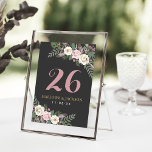 Convites Numero de Tabelas de Casamento Floral Cor-de-Rosa<br><div class="desc">Nossa carteira de números florais de boho vintage apresenta um arranjo floral moderno de rosas românticos, flores de peônia e anêmonas, verde e sopros boêmicos rústicos em tons ricos de rosa poeirento, rosa mauve, cassis, branco cremoso, verde-musgo, cinzas e ouro em uma cinza escura/cor de fundo preto. Um esquema de...</div>