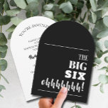 Convites O arco de Festa de aniversário BIG 60th<br><div class="desc">Jogando uma festa de aniversário 60ª marco? Envie um convite para que os convidados fiquem animados para a sua festa. "O BIG SEX ohhhhhh!" - (mais idades feitas em nossa coleção ou mudando para qualquer idade e qualquer fundo colorido na frente e personalize seus detalhes do partido no verso. CORRESPONDENTE...</div>