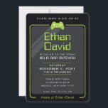 Convites O bar MITZVAH moderno controla o verde preto<br><div class="desc">por kat massard >> WWW.SIMPLYSWEETPAPERIE.COM << - - - - - - - - - - - - - - - - - - - - - - - - - O design perfeito para um BAR "Jogar Pensado" ou para a celebração BAT MITZVAH Ame o design, mas gostaria de...</div>