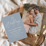Convites O Casamento da Tipografia Moderna de Foto Azul Dus<br><div class="desc">O Casamento de Dusty Blue Wedding Fall,  Autumn,  Primavera ou Summer Wedding Photo ou Picture Invices - inclui uma magnífica e elegante tipografia com uma moderna cor simples e clássica para a celebração especial do Dia do Casamento.</div>