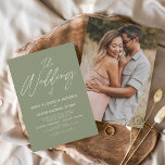 Convites O Casamento da Tipografia Moderna Verde de Sage<br><div class="desc">O Casamento de Sage Green Wedding Fall,  Autumn,  Primavera ou Summer Wedding Photo ou Picture Invices - inclui uma bela e elegante tipografia com uma moderna cor simples e clássica para a celebração especial do Dia do Casamento.</div>