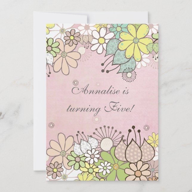 Convites O costume cor-de-rosa da festa de aniversário das (Frente)