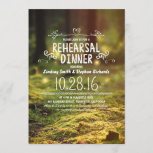 Convites o jantar de ensaio exterior rústico da floresta
