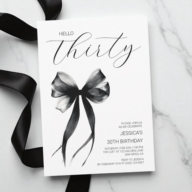 Convites Olá Trinta Arco Preto e Branco 30º Aniversário (Hello Thirty Black and White Bow 30th Birthday Invitation)