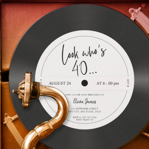 Convites Olhar para o disco de vinil retrô quem está com 40
