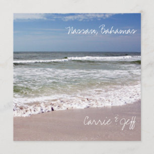 Convites Ondas Batem na Praia Arenosa