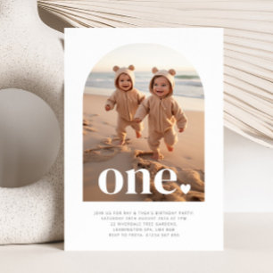 Convites One Twin Girls - Heart Arch Photo First Birthday
