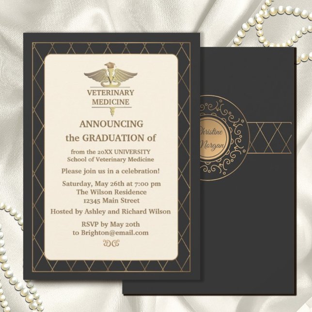Convites Ornamentado Elegante Dourado Medicamento Veterinár (graduation #veterinarymedicine#gradparty #zazzleinvitation #classic #vintage #gold #cap #capgrad)