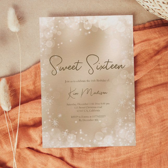 Convites Ouro festivo branco neve elegante doce 16 (Festive gold white snow elegant chic sweet 16 invitation)