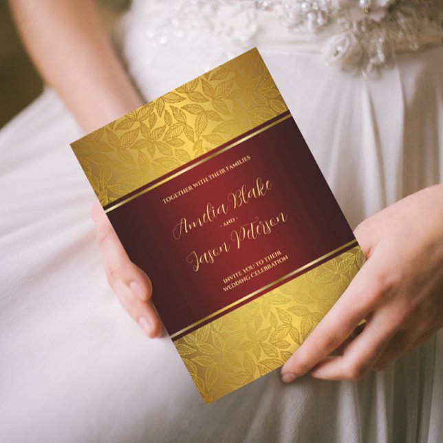 Convites Padrão de Folhagem Dourada Gravada Luxuriosa (Criador carregado)