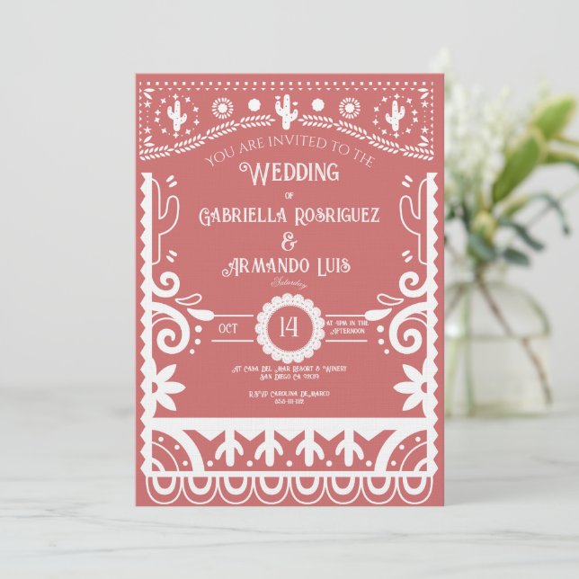 Convites Papel Picado Coral Pink & White Wedding Invitation (Em pé/Frente)