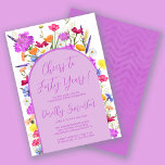 Convites Parte aniversário de 40 anos de flor selvagem roxa<br><div class="desc">Um arco de Boho roxo rodeia seus detalhes de aniversário de 40 anos. Flores silvestres coloridas adicionam um toque floral em roxo, amarelo alaranjado e vermelho. A escrita moderna também em roxo adiciona uma vibração de tendência que também é feminina. O dorso é roxo profundo com um sutil padrão de...</div>