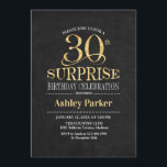 Convites Partido aniversário de 30 anos Surpresa - Preto Do<br><div class="desc">Convite à Celebração de aniversário de 30 anos de Surpresa Russa. Design elegante no quadro negro e padrão de ouro brilhante. Apresenta uma fonte elegante de script. Envie-me uma mensagem se precisar de mais personalização.</div>