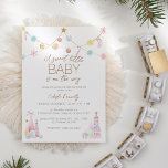 Convites Pastel Winter Wonderland Sweet Little Chá de frald<br><div class="desc">Este Pastel Winter Wonderland Sweet Little Chá de fraldas é um adorável conto de fadas de açúcar pastel, com um fundo branco minimalista e limpo para texto preto e ouro marrom com roteiro manuscrito, criando um estilo moderno simples e neutro. Este arranjo clássico é adoçadamente embelezado com alegres glândulas festivas...</div>