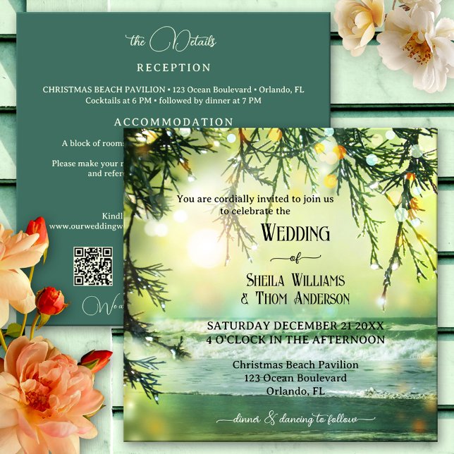 Convites Peças de Natal Praia QR Tudo em Um Casamento (All in one beach wedding invitation featuring a magical beach with sparkling lights on pine twigs)
