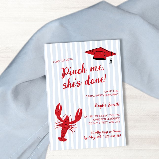 Convites Pega-me, ela já fez o Formando de lagosta. (Pinch Me She's Done Crawfish Boil Grad Party Invitation)