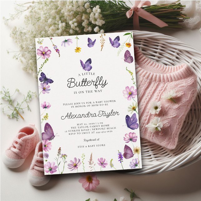 Convites Pequena Borboleta Selvagem Roxo Chá de Bebê-Chuva  (little butterfly baby girl shower invitation cottage garden watercolor purple wildflowers frame)