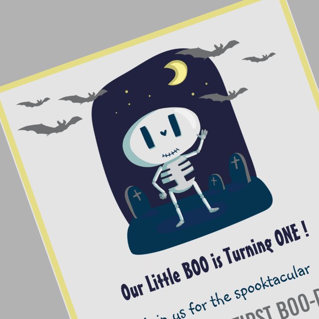 Convites Pequeno primeiro aniversario de Skeleton Cute Hall (Halloween-1st-Birthday-Invitation-Little-boo-Cute-Skeleton-grey-1)
