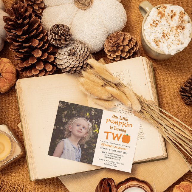 Convites Pequeno segundo aniversário (Criador carregado)