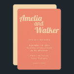 Convites Pêssego Retro Delight e Casamento Apricot<br><div class="desc">Apresentando nosso design de convite para casamento "Retro Delight", onde a simplicidade encontra charme de vintage. Esta design é uma mistura harmoniosa de minimalismo moderno e elementos nostálgicos, criando uma experiência visual única para o seu dia especial. O design apresenta uma laranja de damasco que traz um pop de cor...</div>