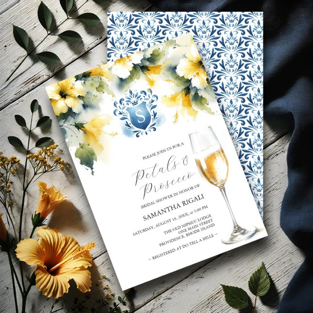 Convites Pétalas Azul e Amarelo do chá de panela e Prosecco (Bridal shower invitations watercolor yellow hibiscus flowers blue monogrammed crest)