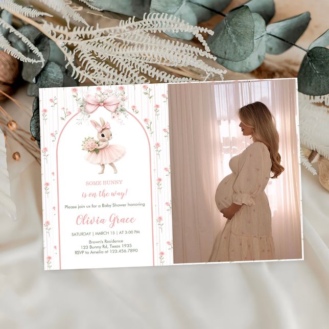 Convites Pink Bow & Floral Bunny Baby Shower Photo (Criador carregado)