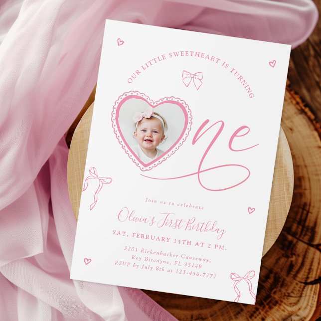 Convites Pink Bow Sweetheart First Birthday Invitation (Criador carregado)