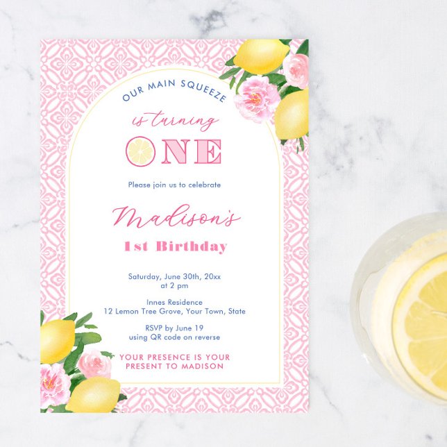 Convites Pink Citrus Main Squeeze Girl's 1st Birthday Party (Girly pretty pink Main Squeeze 1st birthday party invitations for a little girl with lemons)