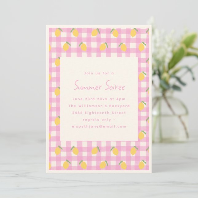 Convites Pink Gingham Lemon Fruit Summer Soiree Party  (Em pé/Frente)