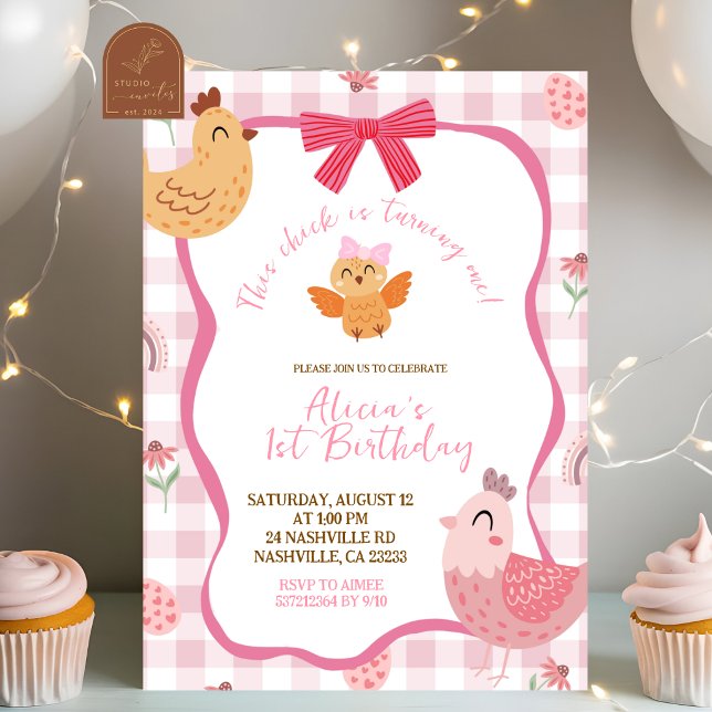 Convites Pink Gingham Plaid Chick 1st Birthday Invitation (Criador carregado)