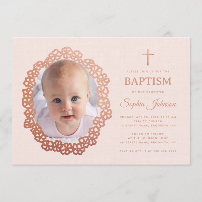 Convites Pink Girl Baptism Photo in Rose Gold Floral Wreath (Frente)