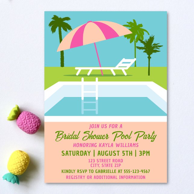 Convites Piscina de natação tropical do Partido da Piscina  (Bridal shower pool party invitation on a light background with tropical pineapple decorations.)
